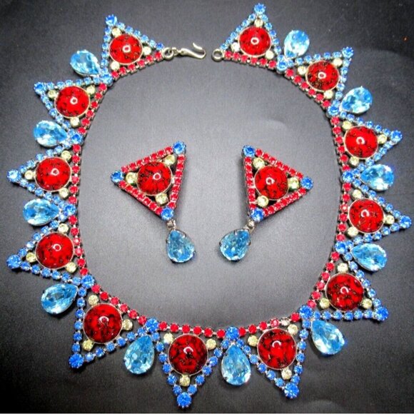 MONTY DON Amazing Blue Rhinestone Red Cabochon Vintage Necklace Earring Set - Picture 1 of 7